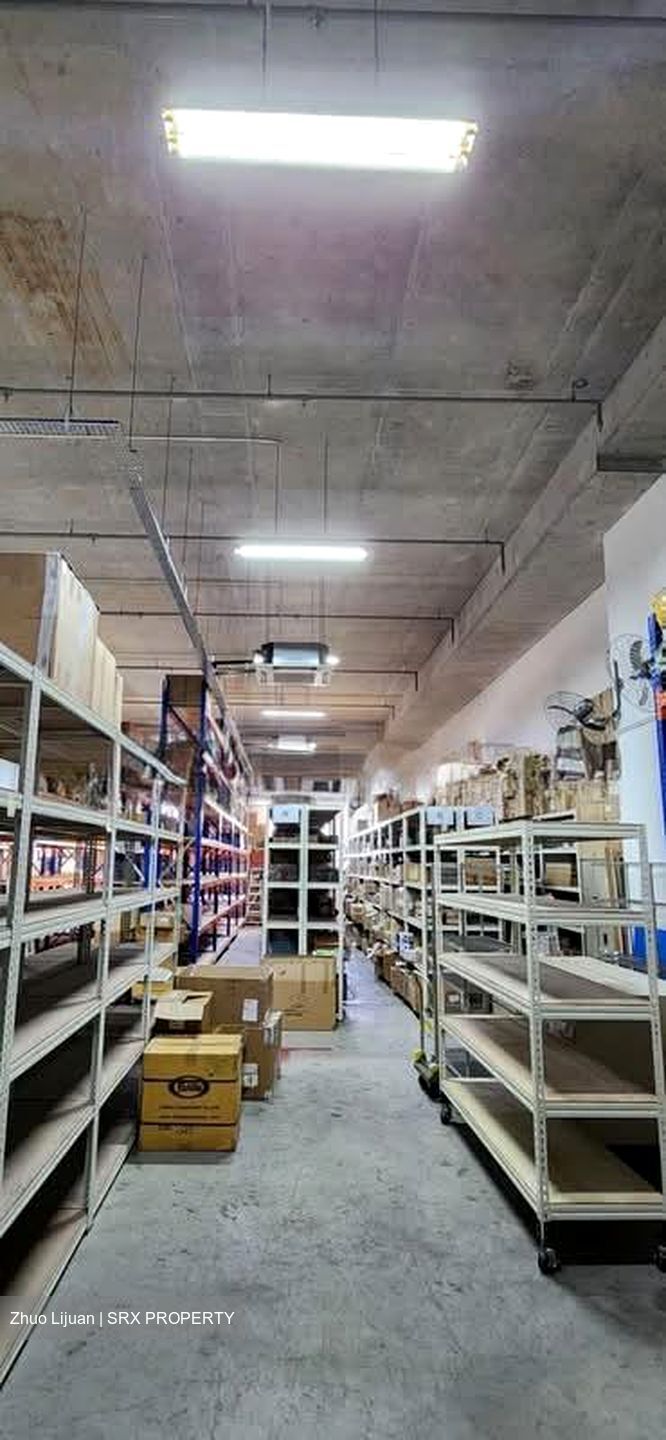 The Westcom (D22), Factory #553719381
